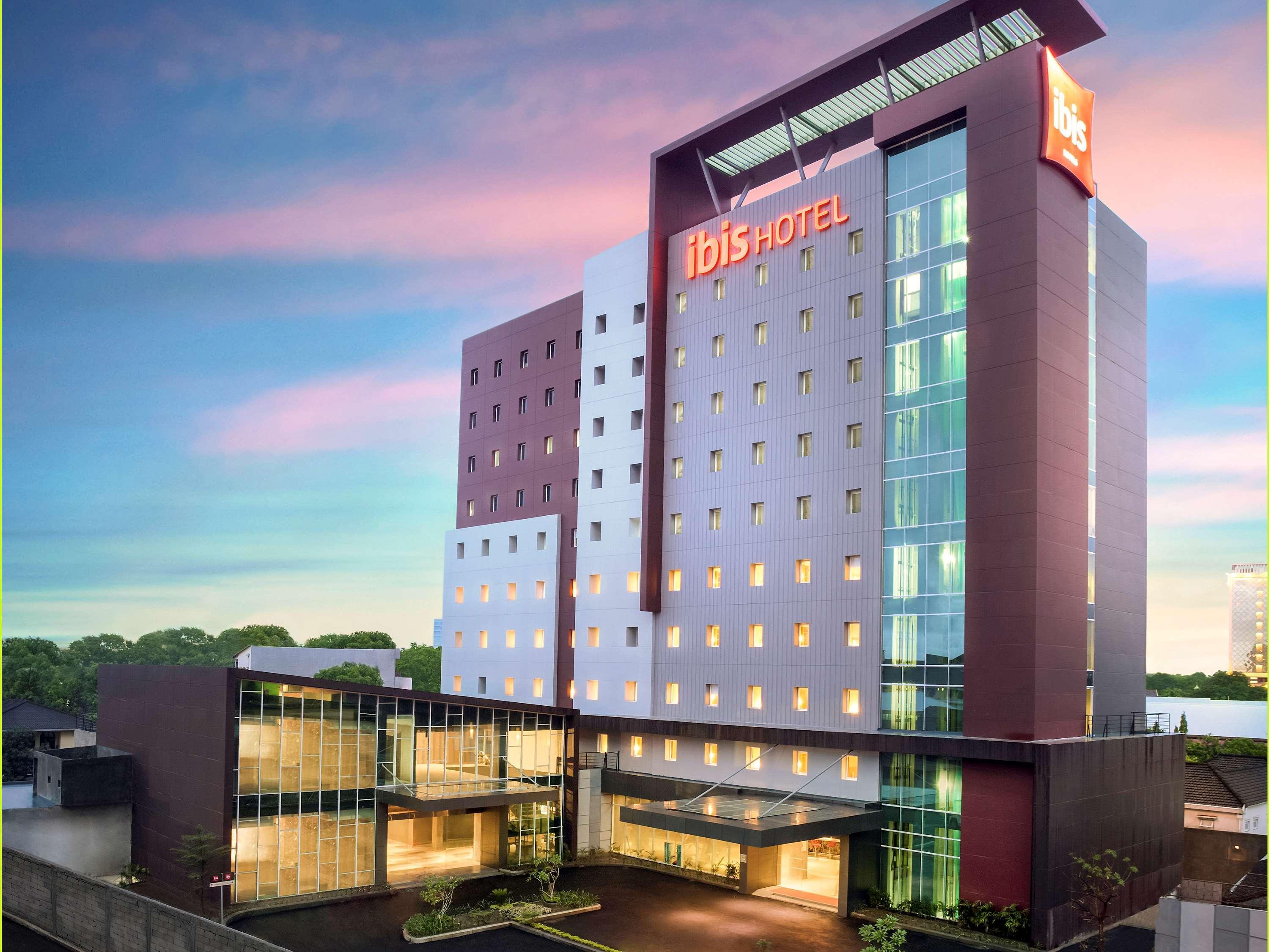 Ibis Makassar City Center Kültér fotó