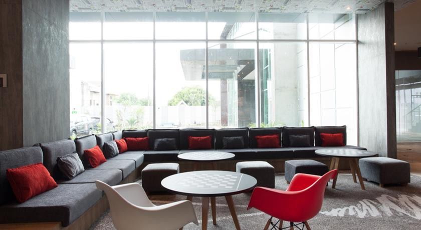 Ibis Makassar City Center Kültér fotó