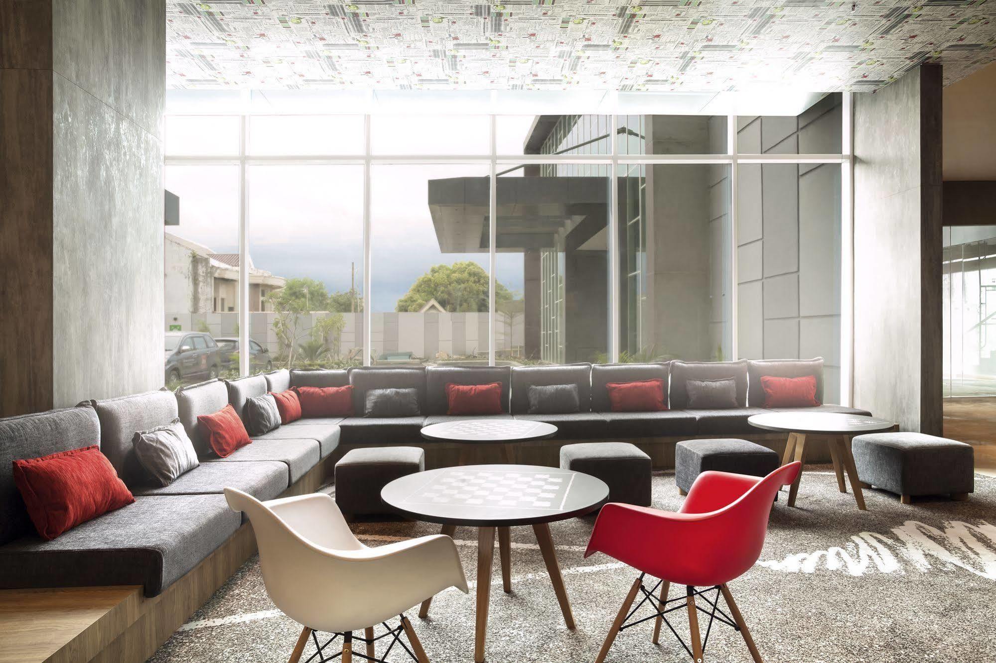 Ibis Makassar City Center Kültér fotó