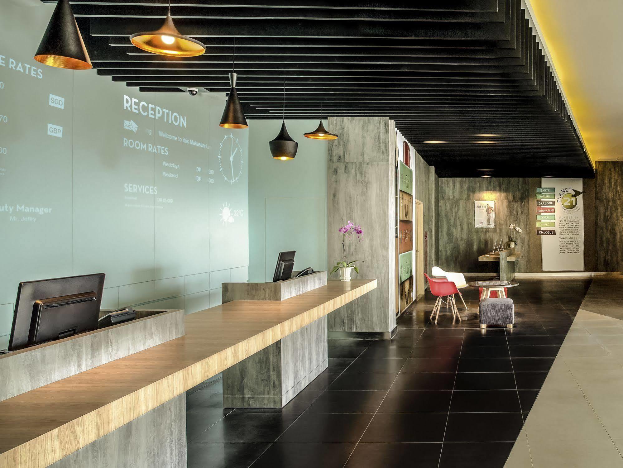 Ibis Makassar City Center Kültér fotó